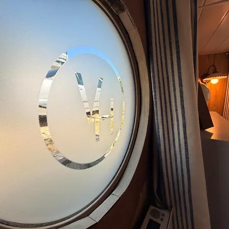 La péniche des sacres au cœur de Reims Botel