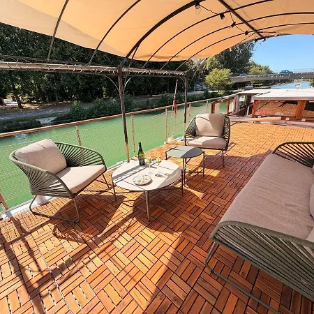 Botel La péniche des sacres au cœur de Reims