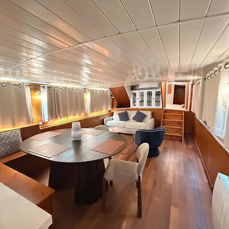 Botel La péniche des sacres au cœur de Reims Reims